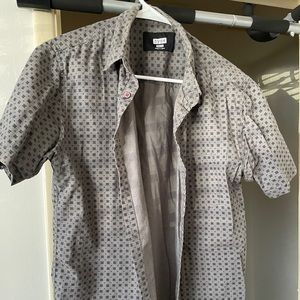 Men’s button up medium